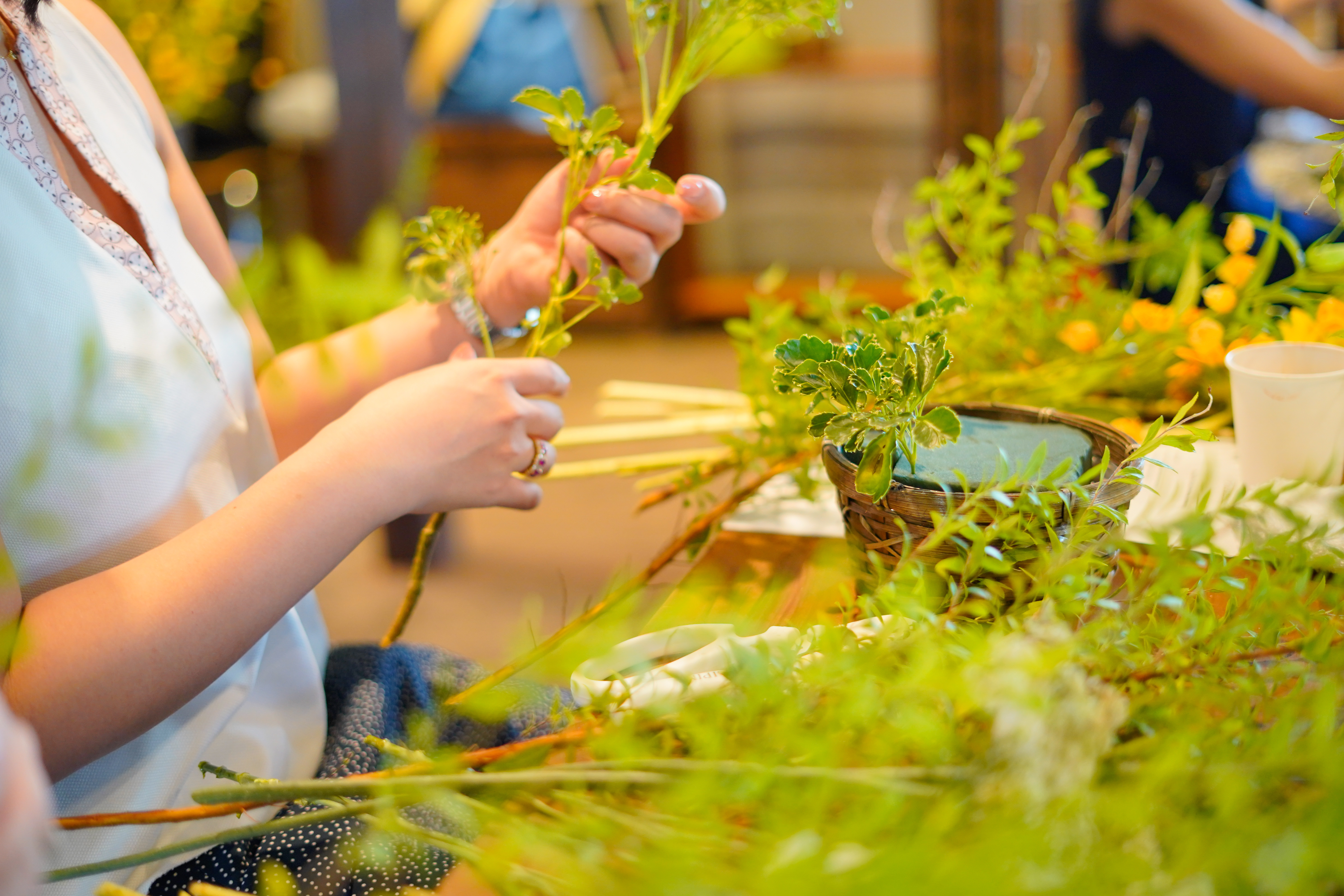 How and Why to Host Hands-On Spring Floral Design Classes